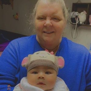 Meet your Posher, Laurie